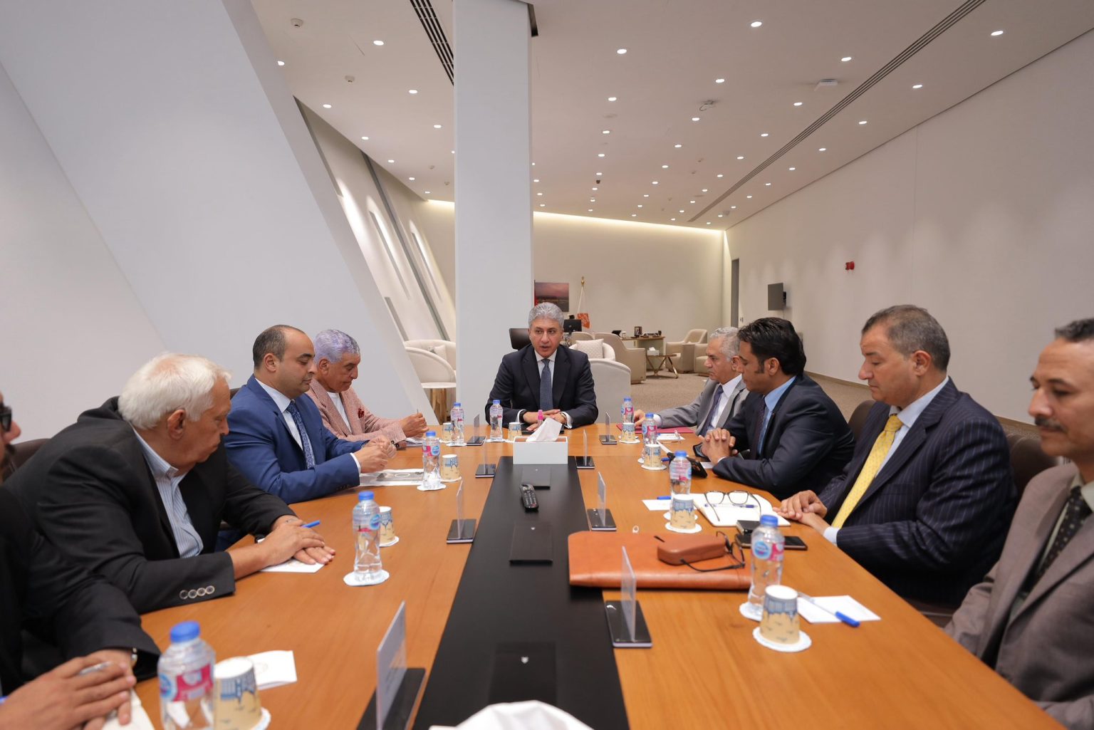 وزير السياحة