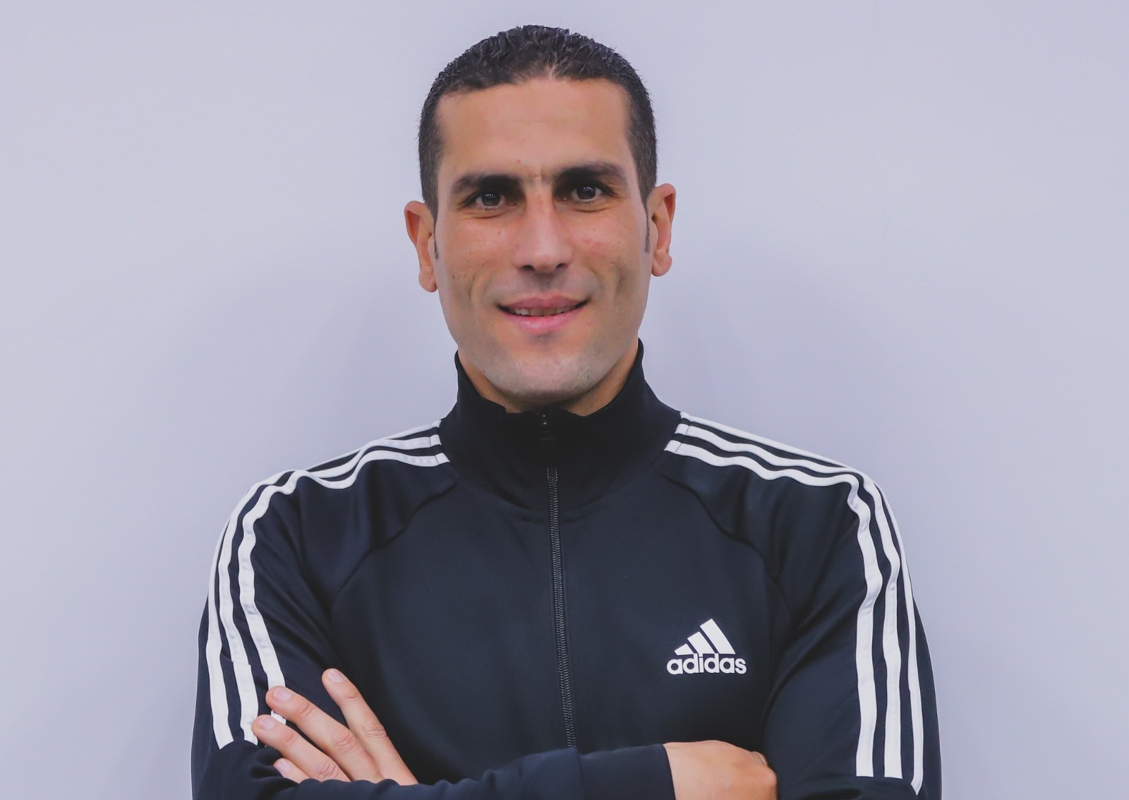 طاقم تحكيم مصري يقود ودية الفراعنة أمام نيجيريا في استاد القاهرة 