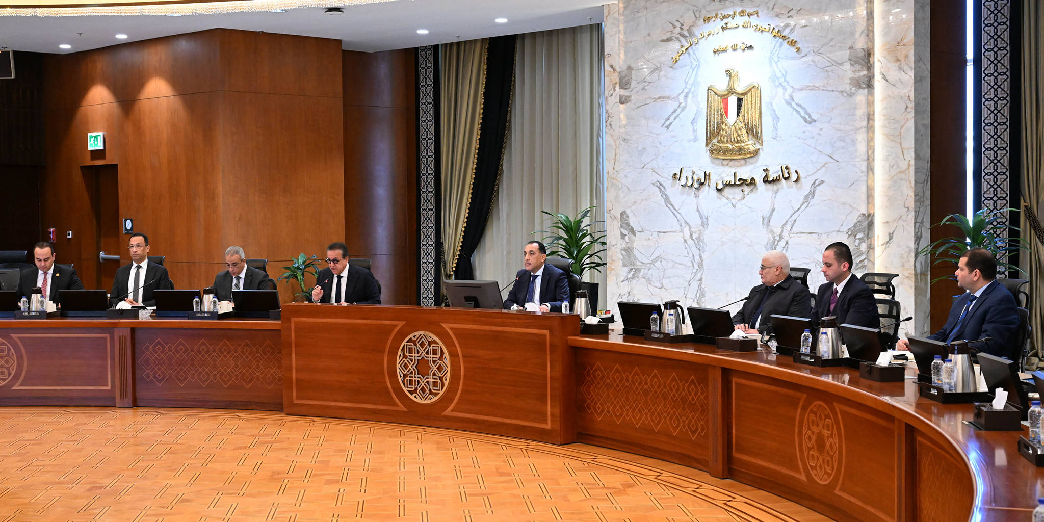 عاجل رئيس الوزراء يستعرض محاور مبادرة مشاركة القطاع الخاص في تنفيذ وحدات الإسكان الاجتماعي 