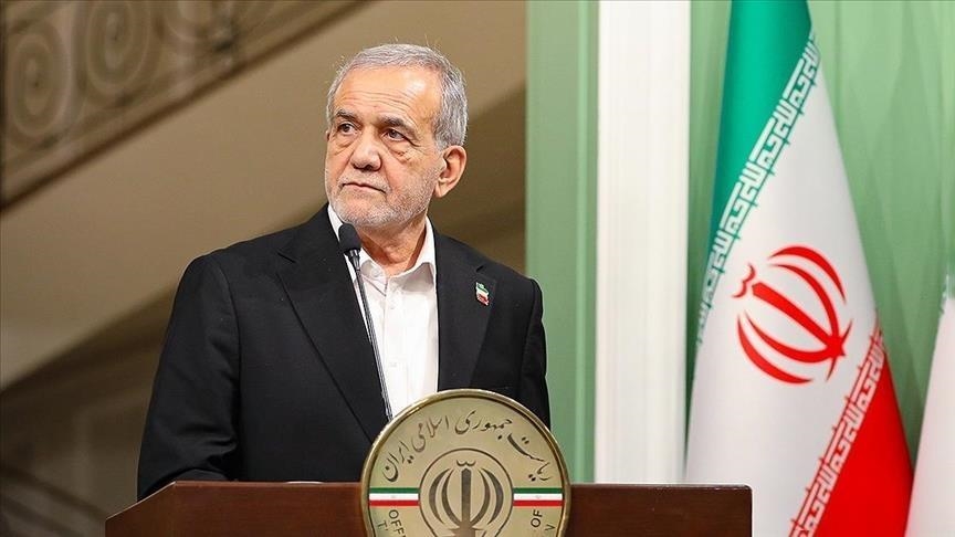 الرئيس الإيراني يدعو لنهج دبلوماسي لخفض التوترات 