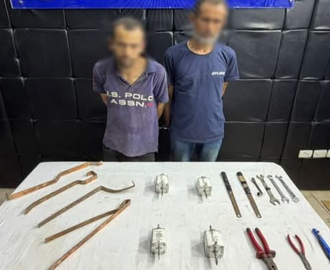 اعتقال شخصين لسرقتهما بارات نحاسية من غرفة كهرباء بمدينة نصر