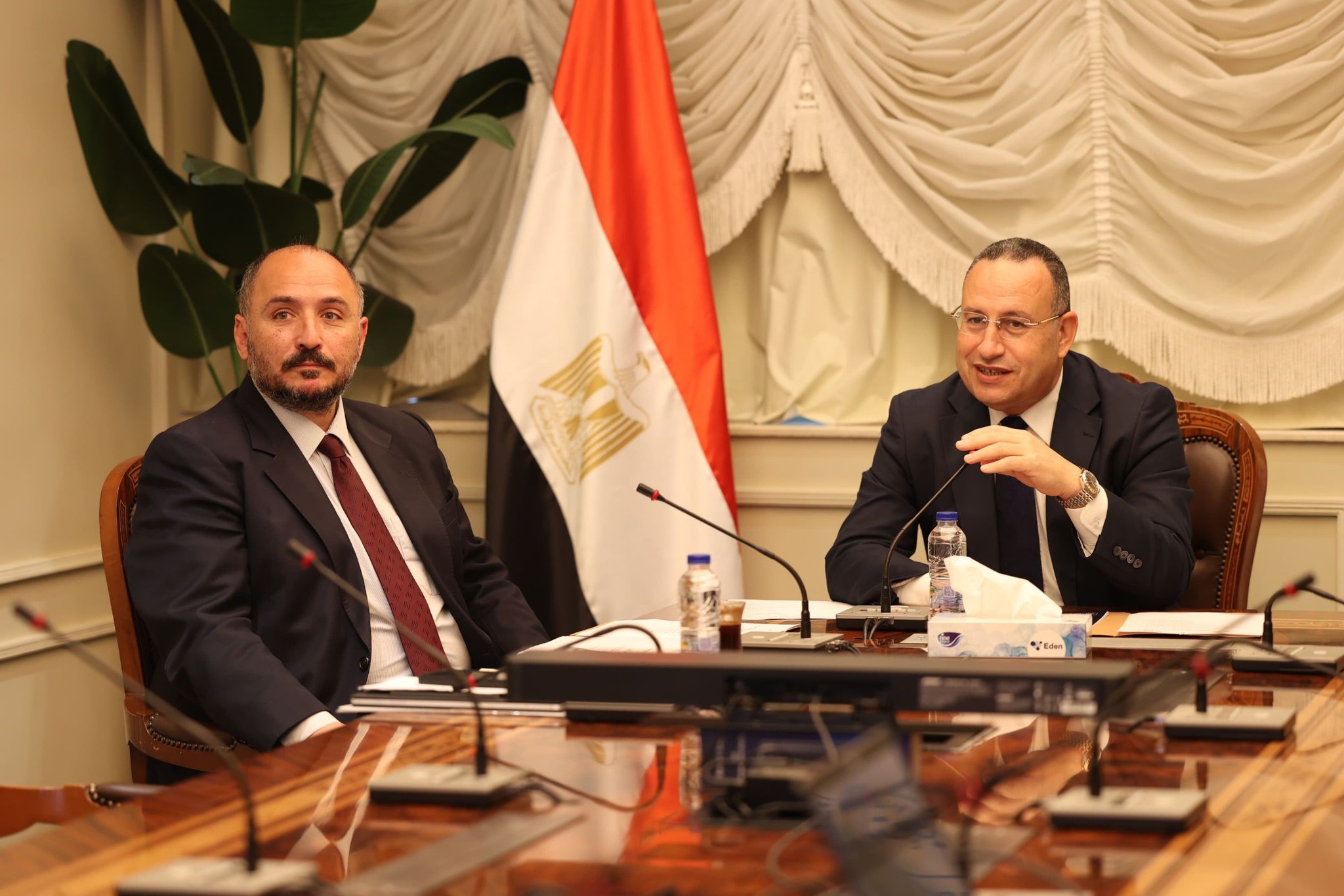 وزير التعليم يدعو لإطلاق قوافل طبية وزراعية
