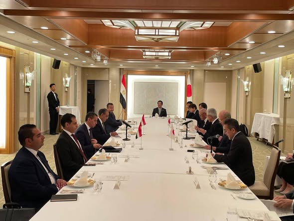 Foreign Minister Meets Egyptian-Japanese Business Group