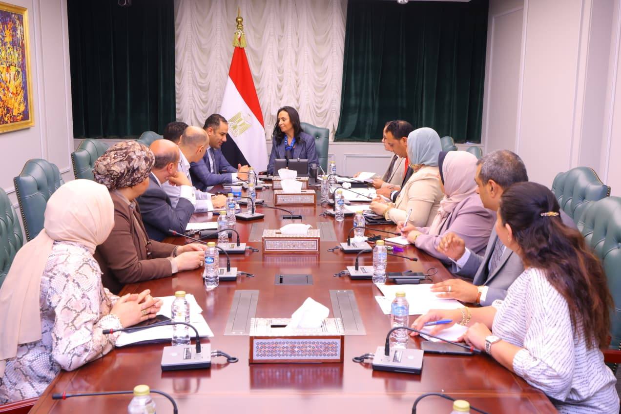 وزيرة التضامن تلتقي بأعضاء مجلسي النواب والشيوخ