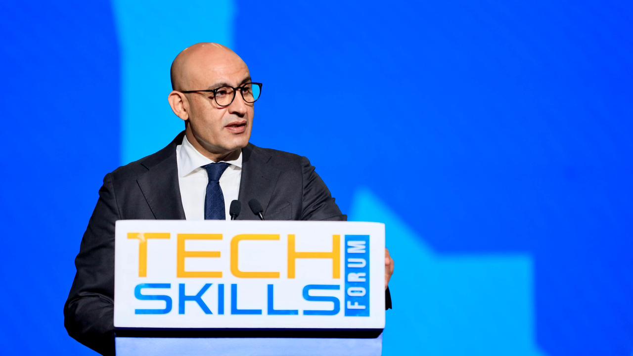 Education Minister: Human Capital Drives AI Competitiveness