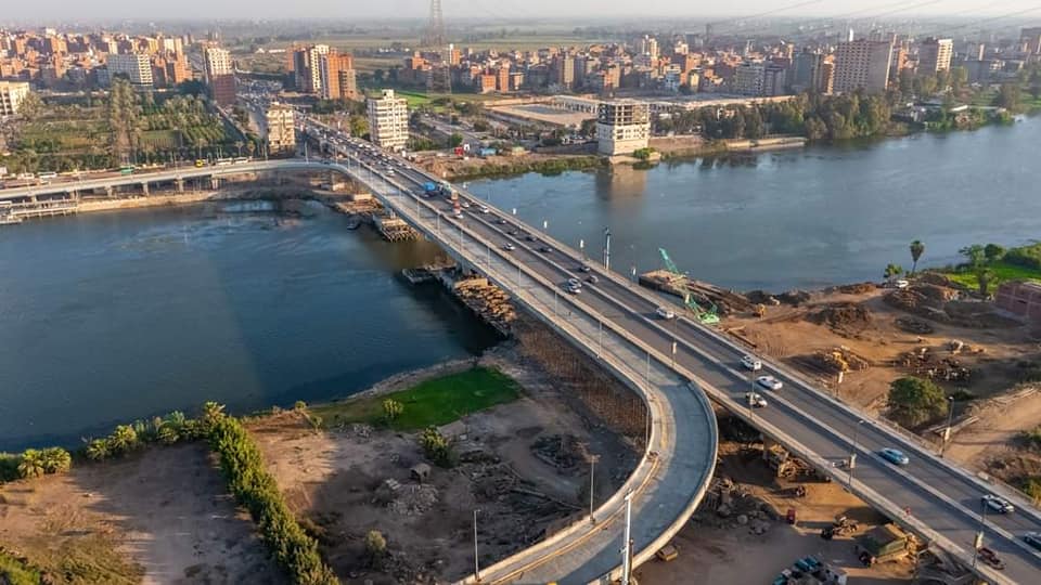 حقيقة تضرر أرصفة كوبري الجامعة بالقاهرة